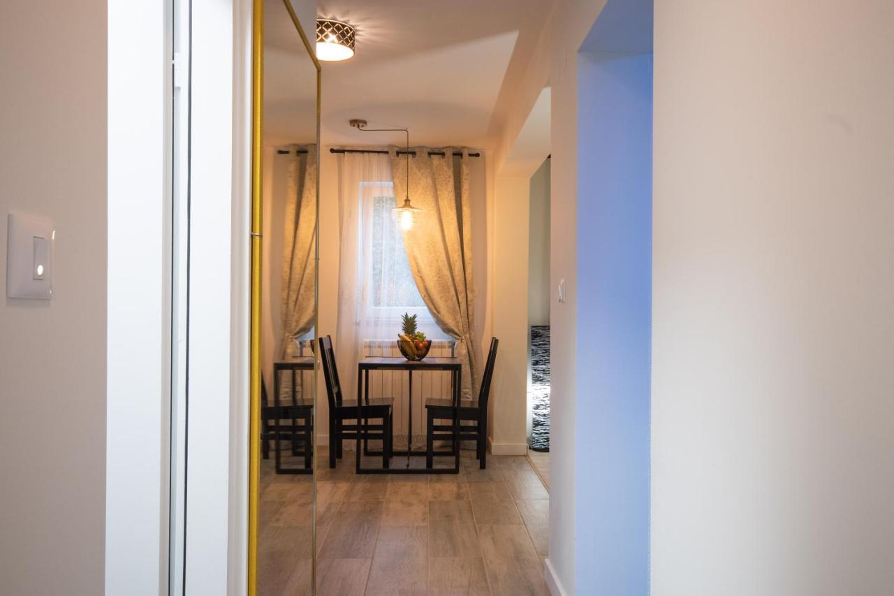 Wellness Studio D'Or - Exclusive New Apartment With Whirlpool, Sauna, Sunny Terrace, Private Parking โปเรช ภายนอก รูปภาพ