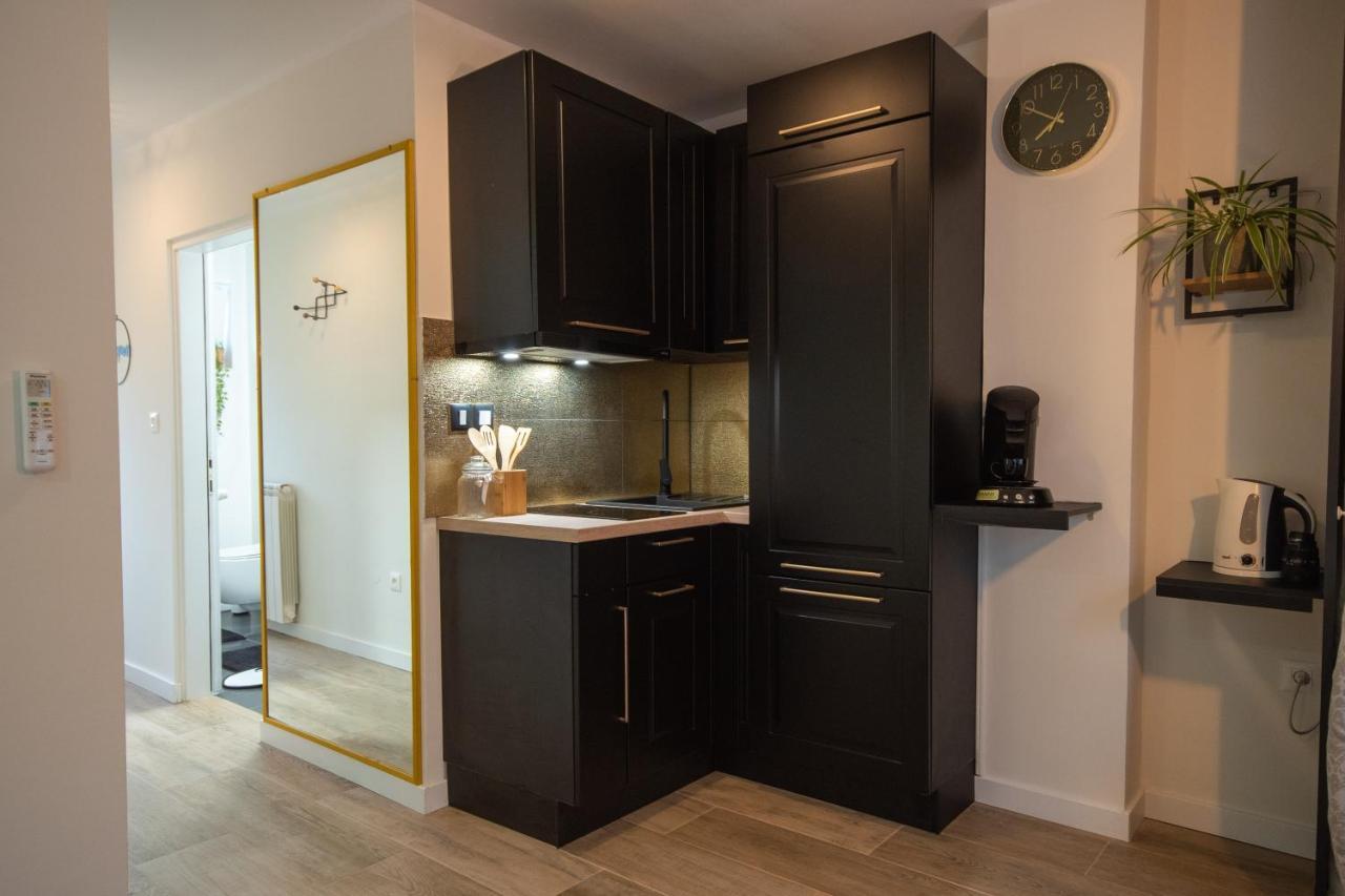 Wellness Studio D'Or - Exclusive New Apartment With Whirlpool, Sauna, Sunny Terrace, Private Parking โปเรช ภายนอก รูปภาพ